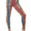 Farvede Leopard Leggings Til Kvinde -kulturer og traditioner Butik farvede leopard leggings til kvinde